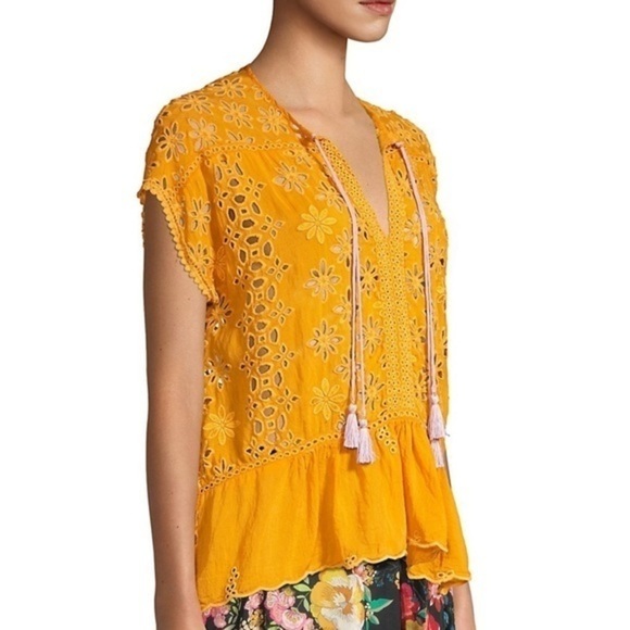 NWT Johnny Was Short Sleeve Eyelet Top Size Large - Picture 2 of 16